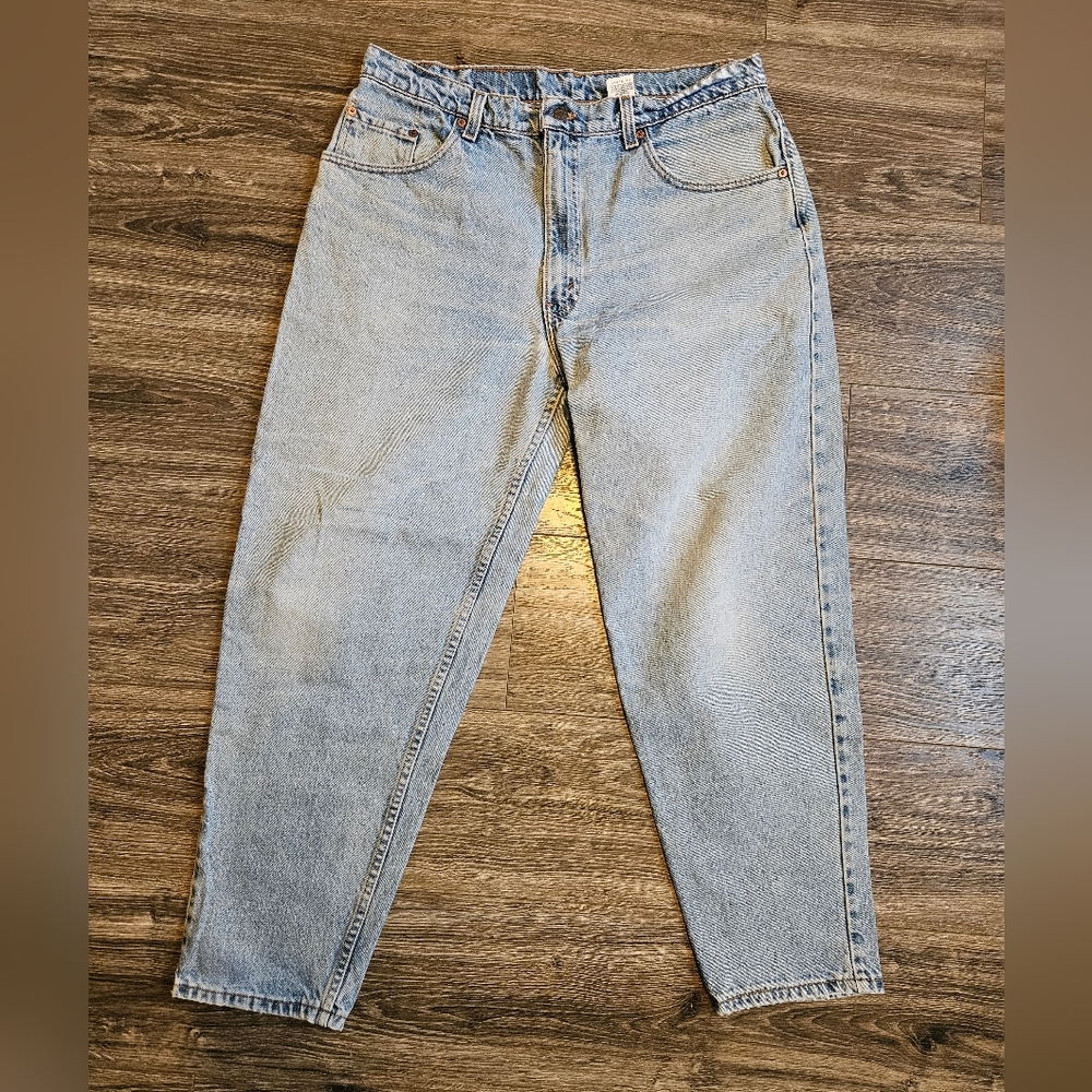 Levi's 560 Vintage 1990's 100% Cotton Made in USA Loose Fit Tapered Denim Jeans